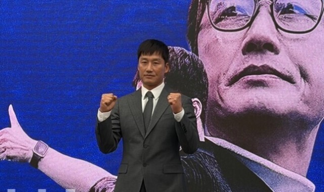 kaiyun-“韩国穆里尼奥”李正孝执教K2水原三星：我愿把苹果手机换成三星