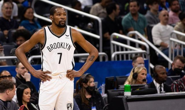 kaiyun-杜兰特争夺战勇士入局 宇宙勇将在今夏重塑？