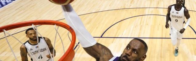 kaiyun-39岁詹皇有多强？准绝杀+疯狂攻筐：美国男篮真核