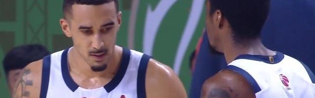 开云体育官网-CBA最新排名：上海爆冷丢榜首 广东双杀南京 辽宁完败青岛引关注