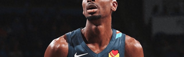 亚历山大你太狠了，季后赛超神，达成80年NBA绝无仅有的纪录|湖人|谢伊·吉尔杰斯-亚历山大|俄克拉荷马雷霆队|奥斯汀-里弗斯|洛杉矶湖人队_新浪体育_新浪新闻